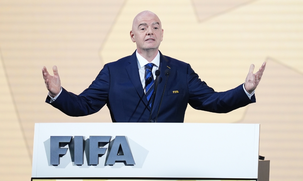 而毫无疑问 而毫无疑问